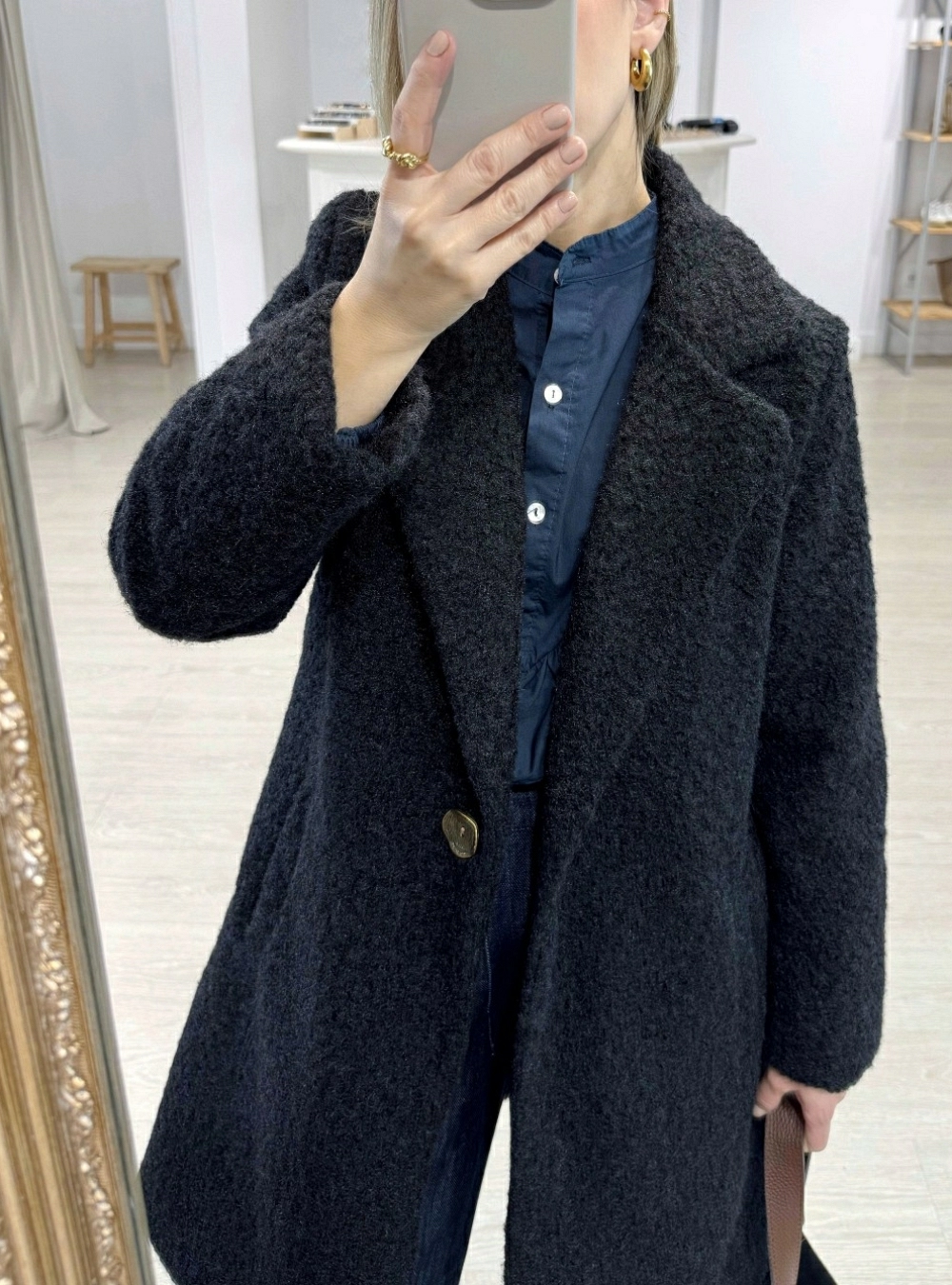 Abrigo boton bison Abrigo boton bison