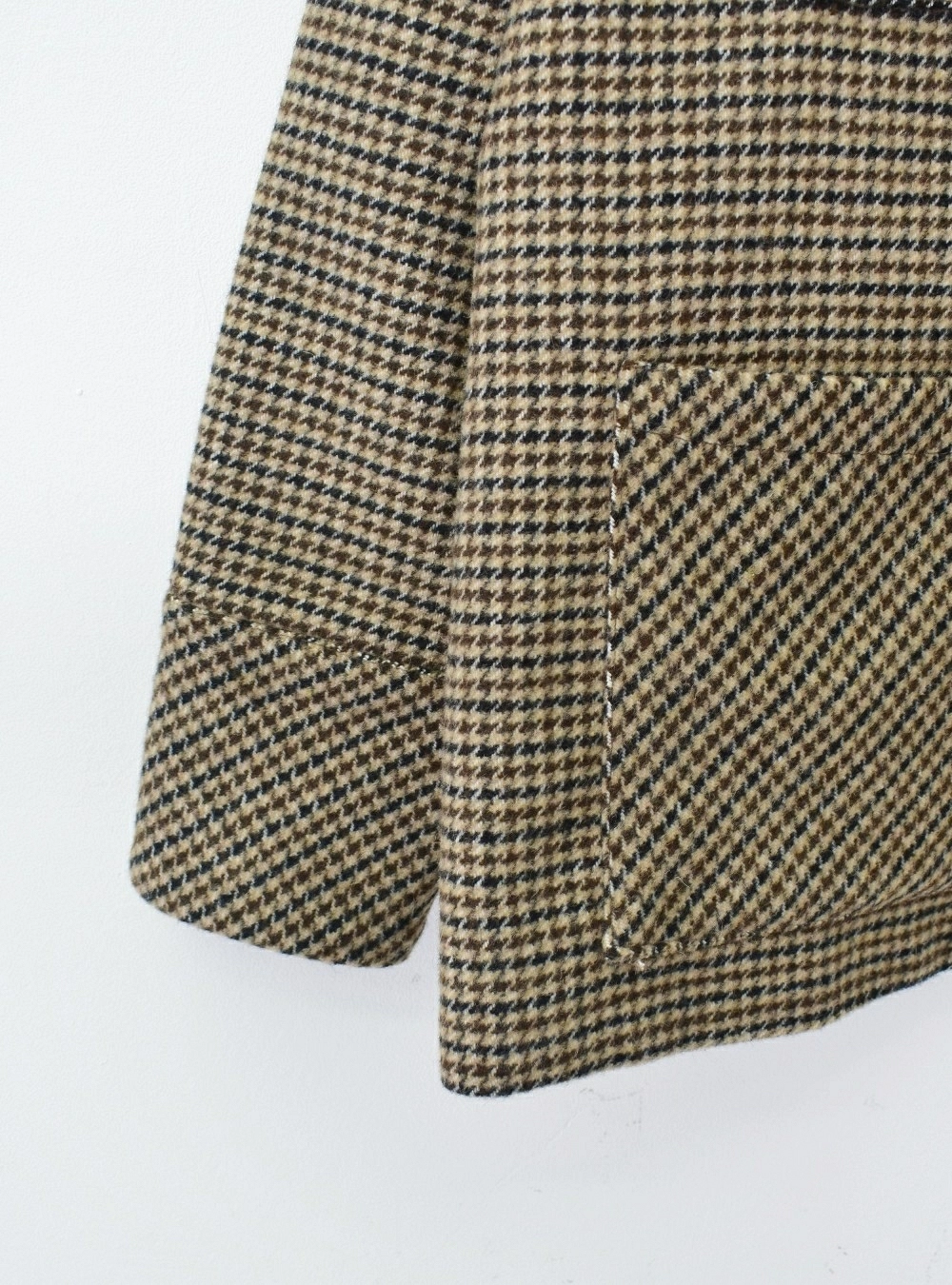 Abrigo pdg 4 bolsillos