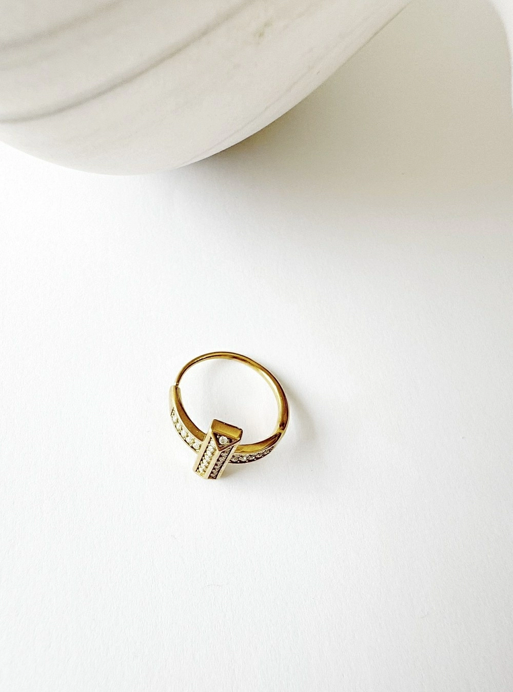 Anillo deco circonitas