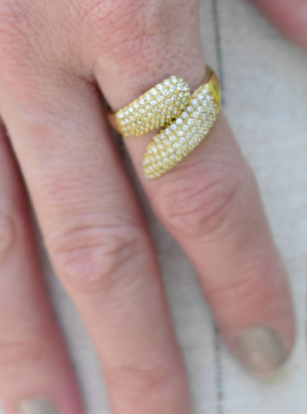 Anillo glow tongues