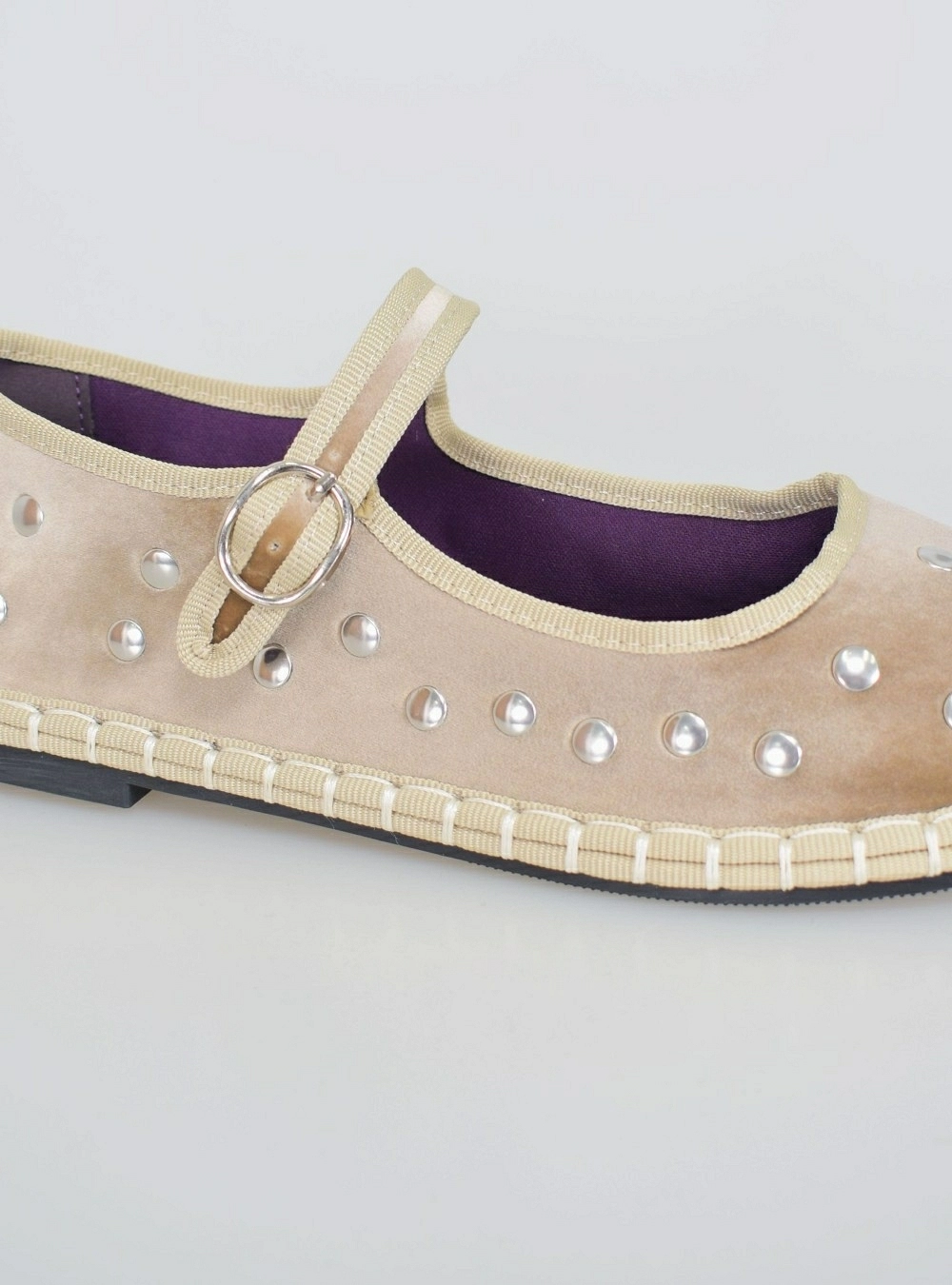 Bailarina terciopelo y tachas