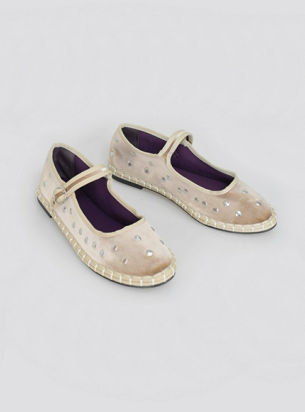 Bailarina terciopelo y tachas