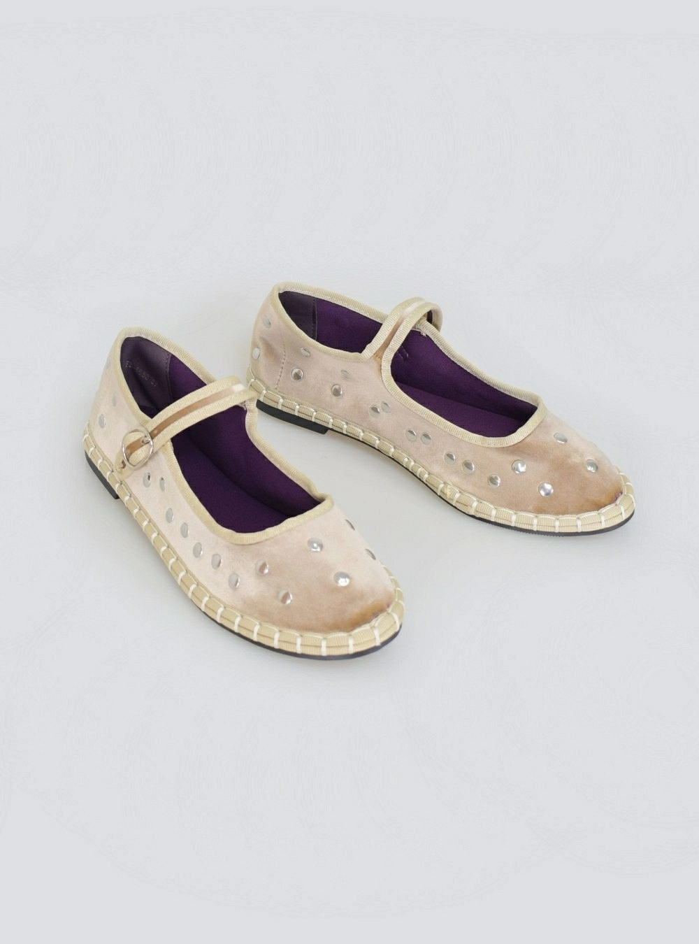 Bailarina terciopelo y tachas