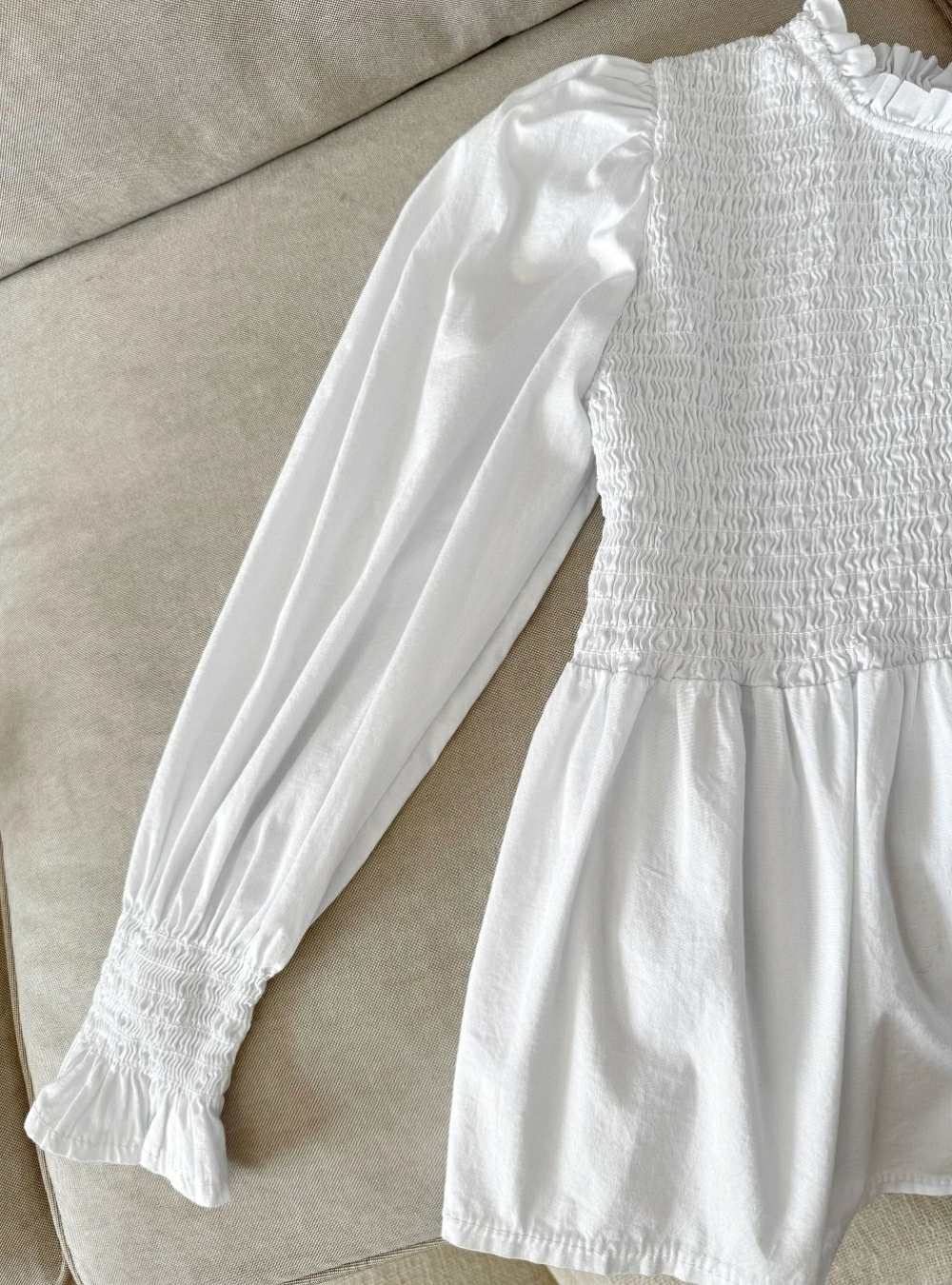 Blusa elastica y listas relieve