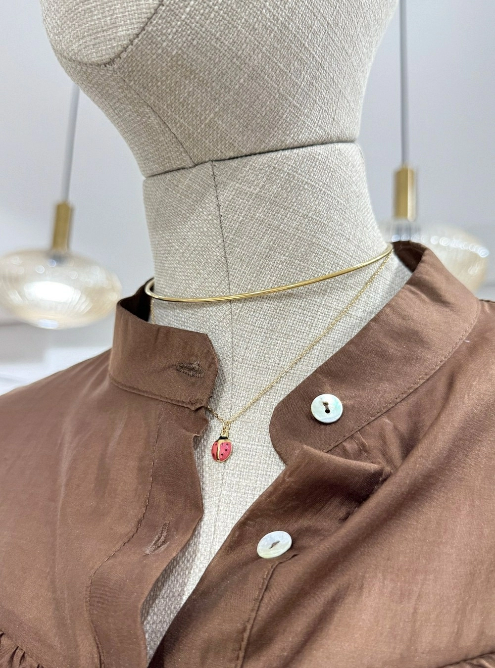 Blusa mangas y bajo abullonado Blusa mangas y bajo abullonado