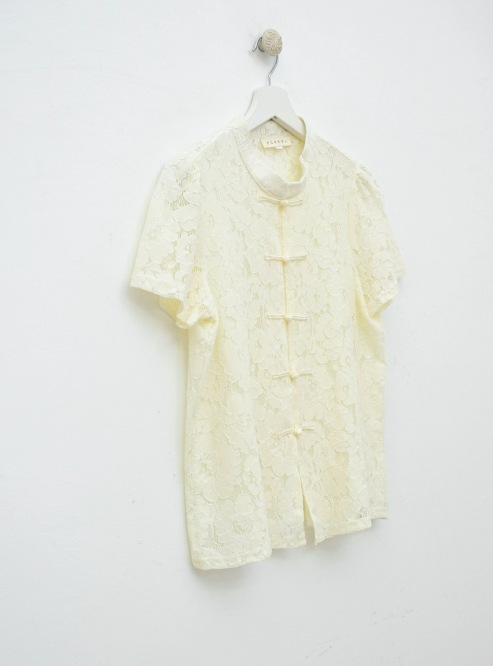 Blusa mc flores y transparencia