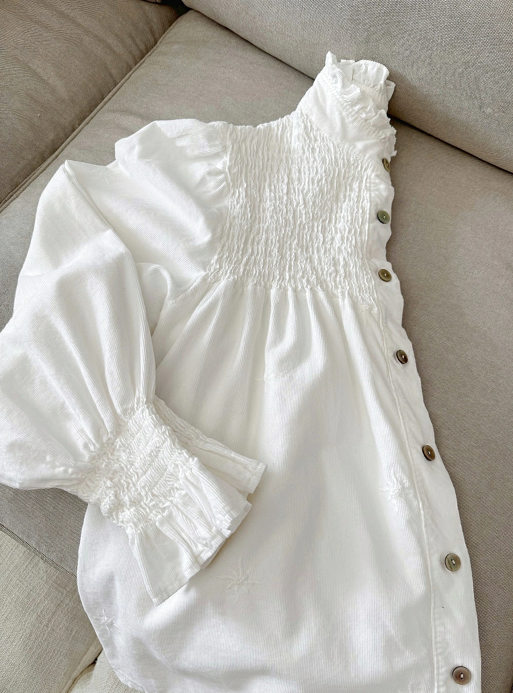 Blusa micropana elastico y botones