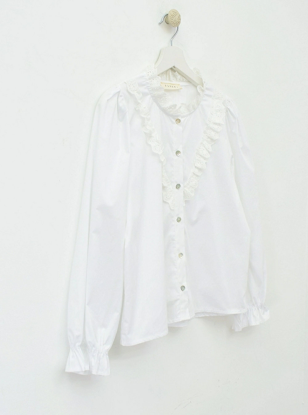 Blusa ml banda bordada