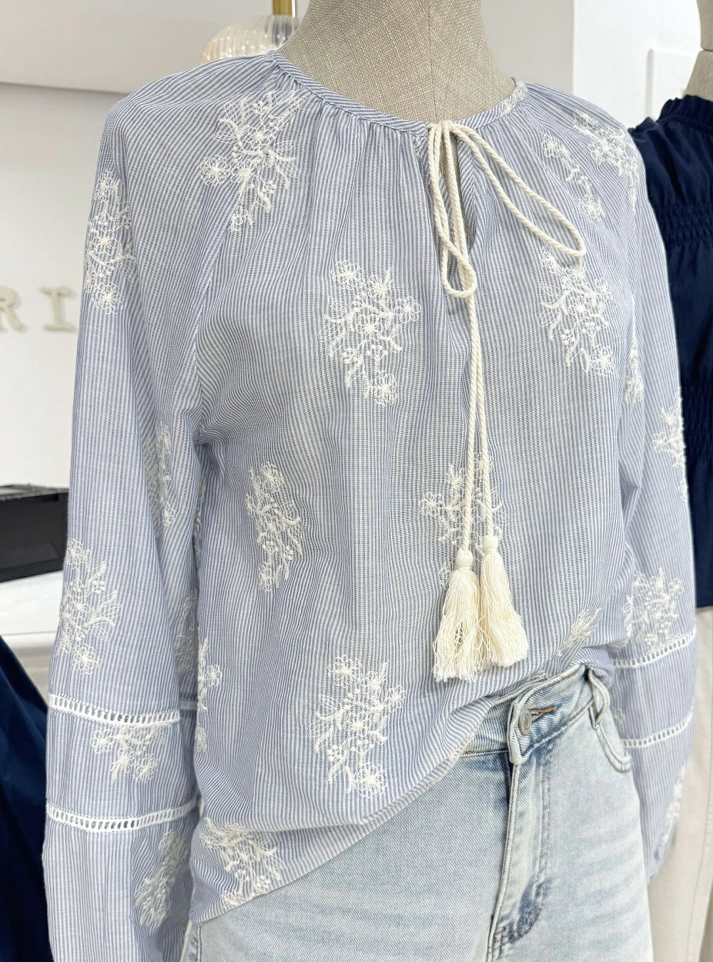 Blusa ML cordon bordados Blusa ML cordon bordados