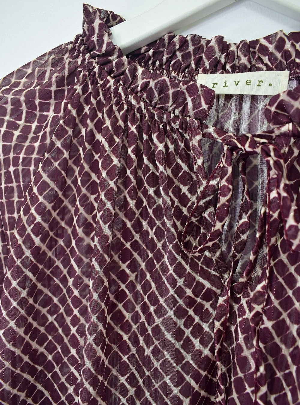 Blusa ml estampada rombos y brillos Blusa ml estampada rombos y brillos