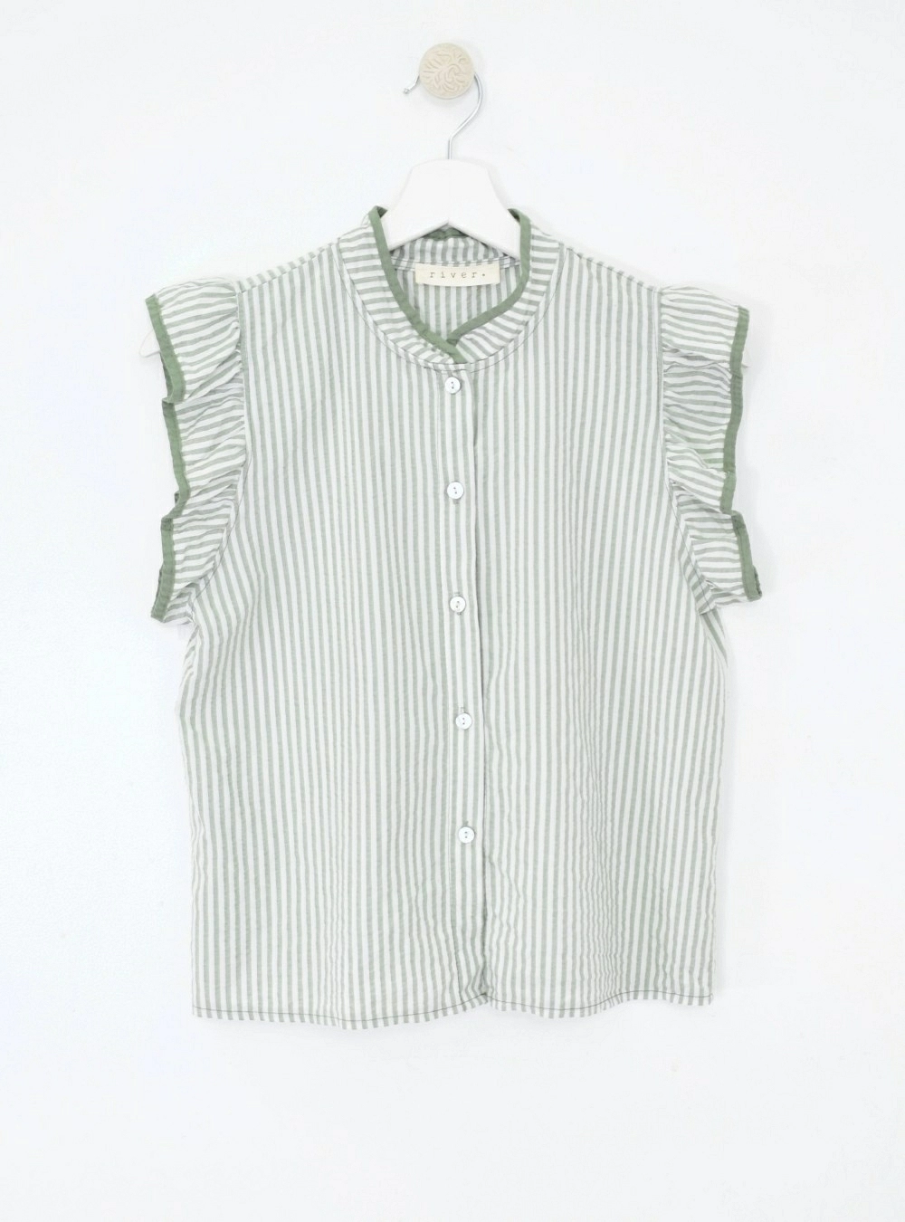 Blusa sm rayas, botones y volante