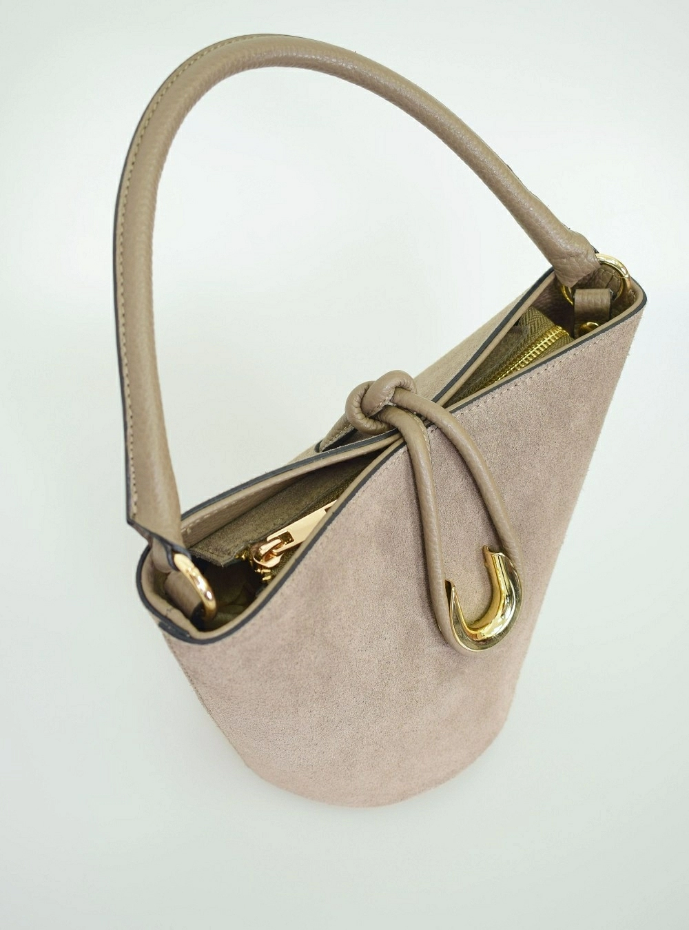 Bolso ante bombonera U