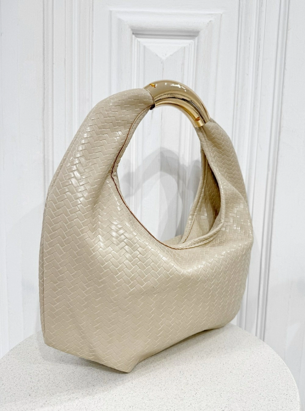 Bolso intreccio mano circle