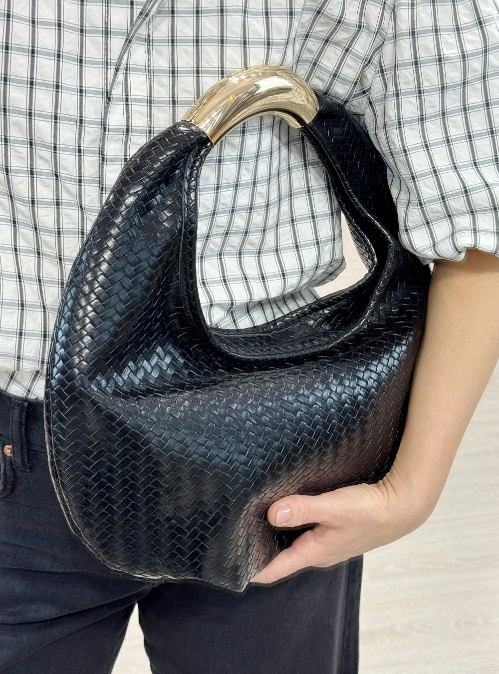Bolso intreccio mano circle Bolso intreccio mano circle