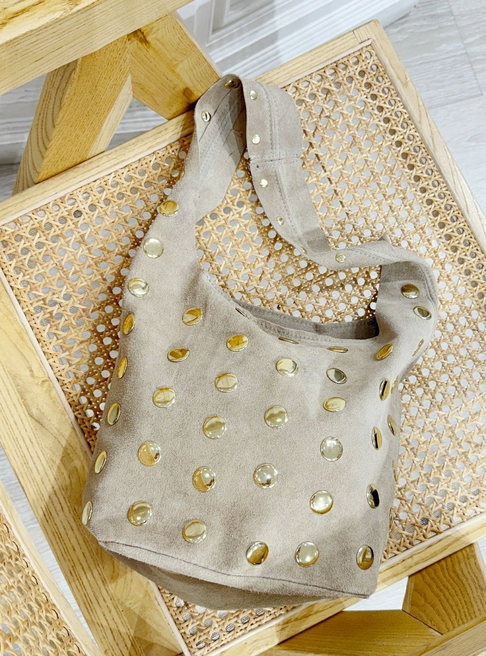 Bolso piel tachas gondola