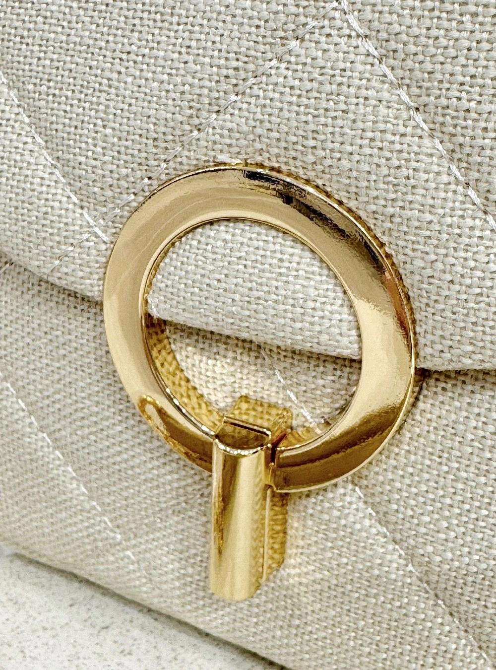 Bolso tejido rombos cierre O