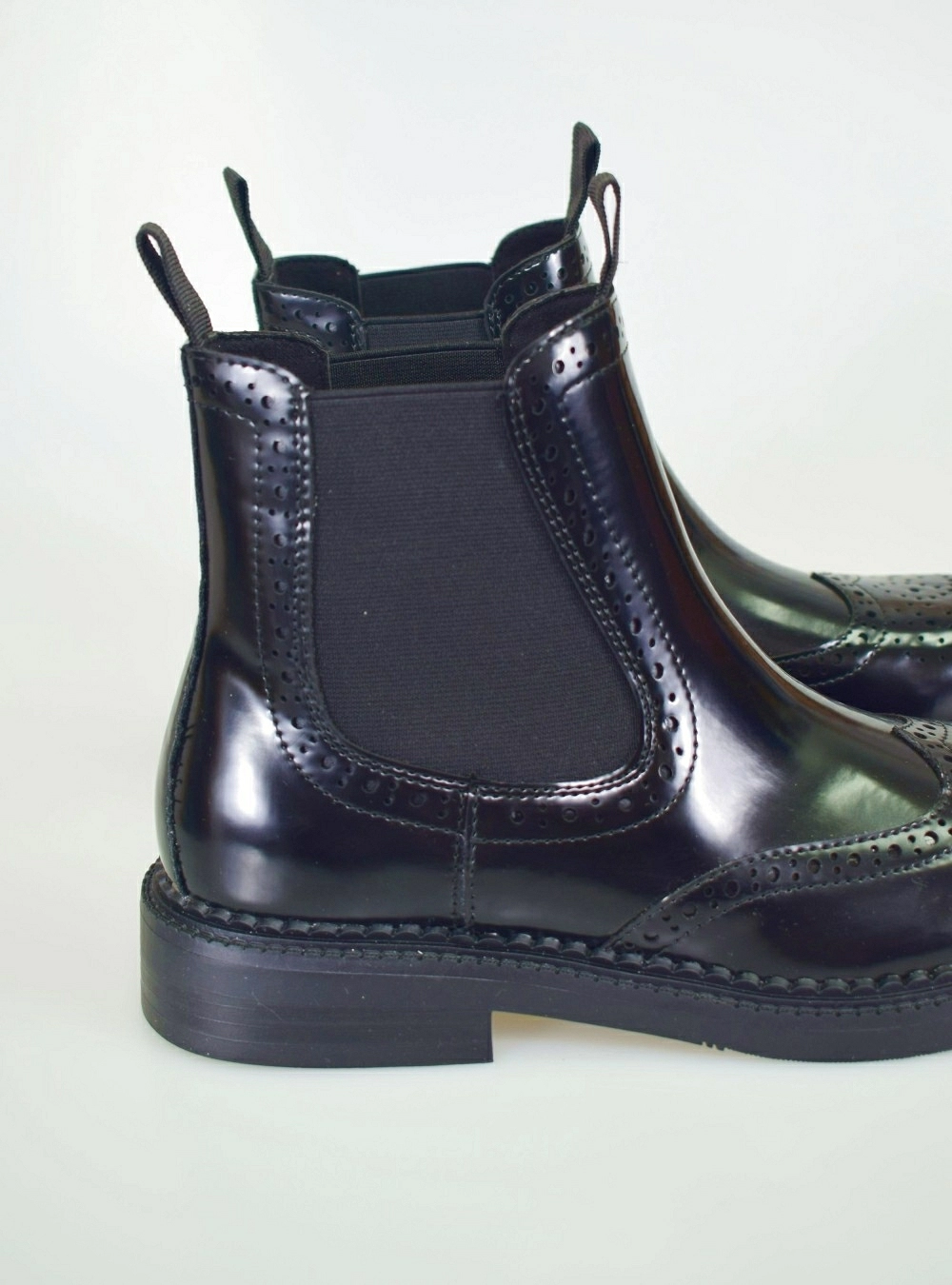 Bota chelsea charol Bota chelsea charol