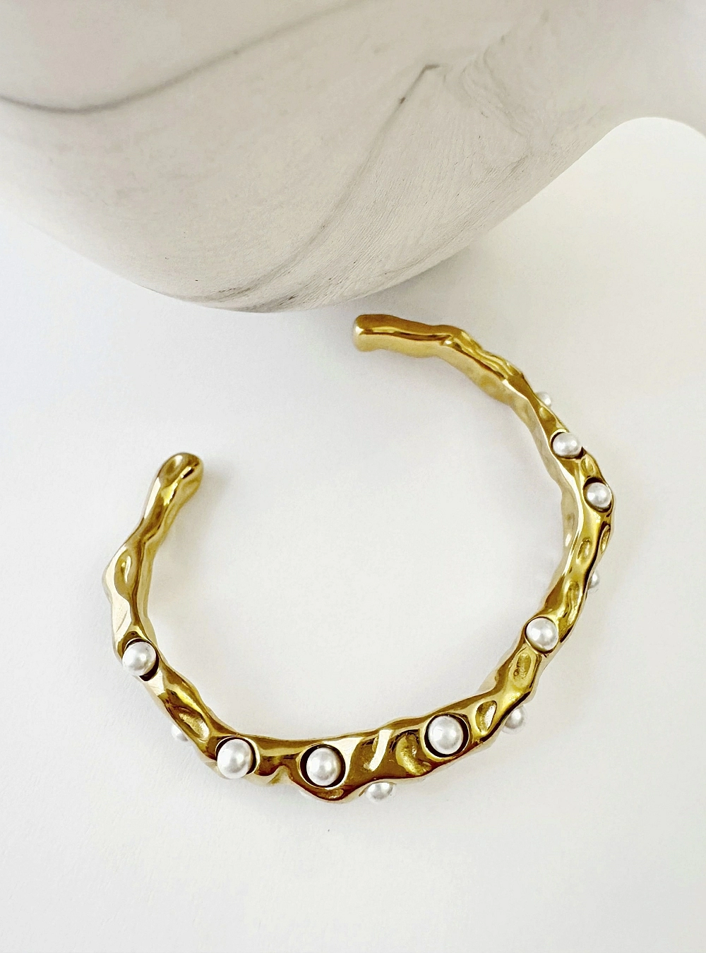 Brazalete acero con perlas