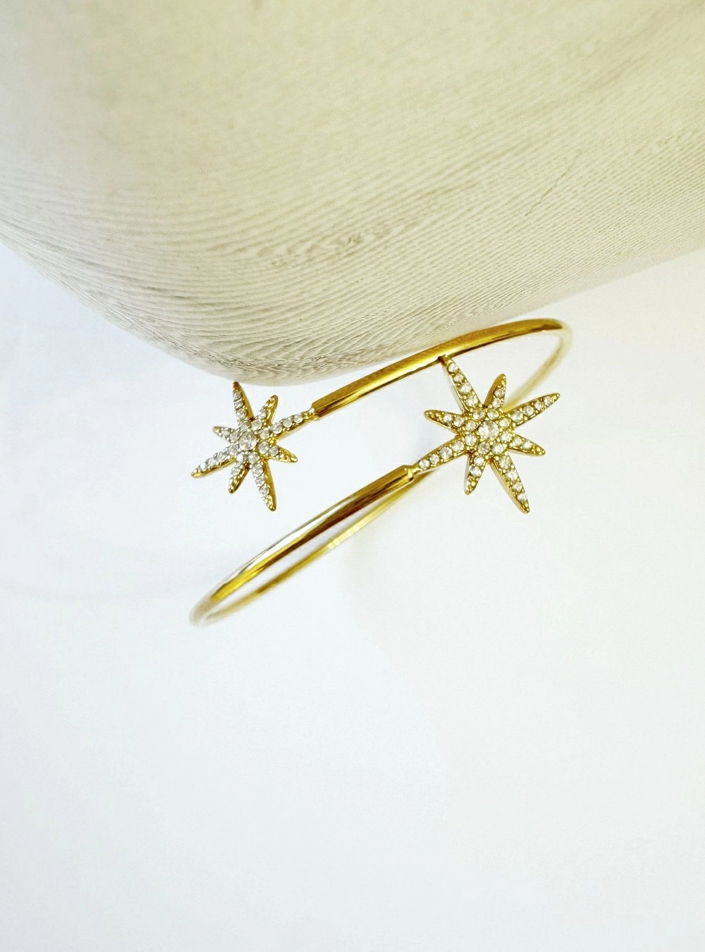 Brazalete estrella y circonitas