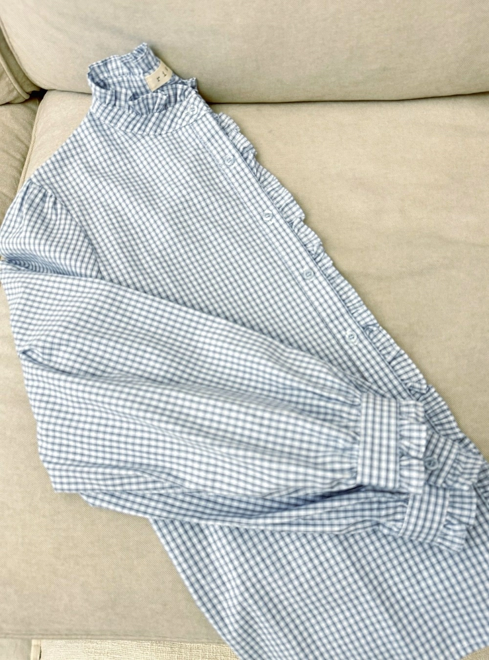 Camisa cuadros bordes románticos Camisa cuadros bordes románticos