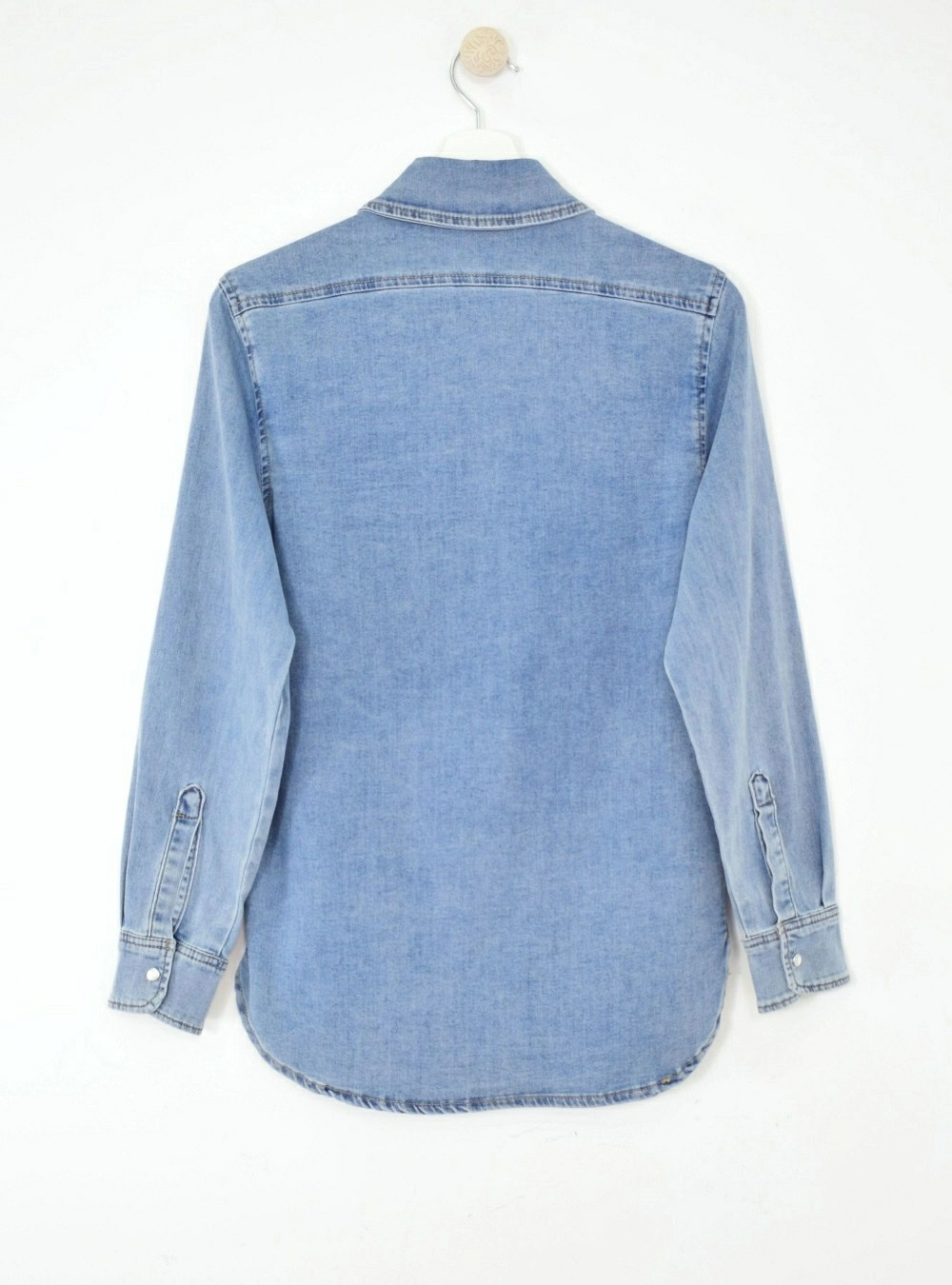 Camisa denim botones perla