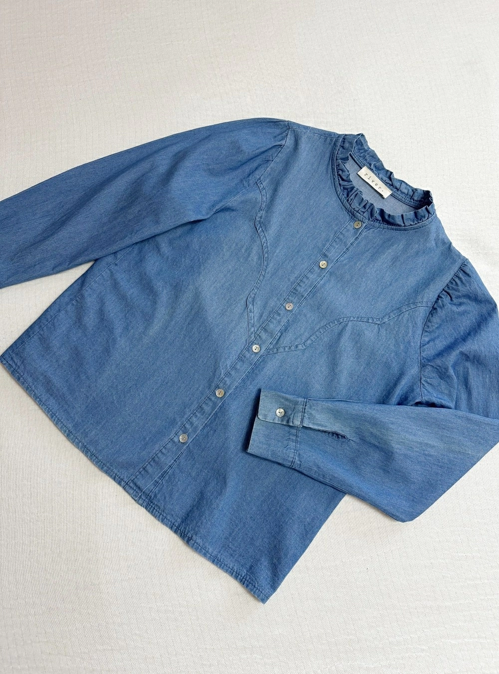 Camisa ml denim cuello fruncido Camisa ml denim cuello fruncido