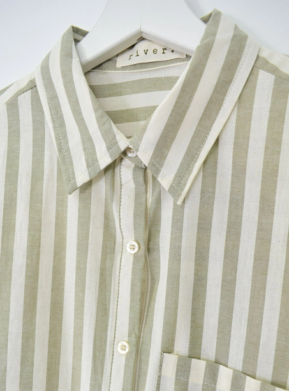 Camisa raya ancha