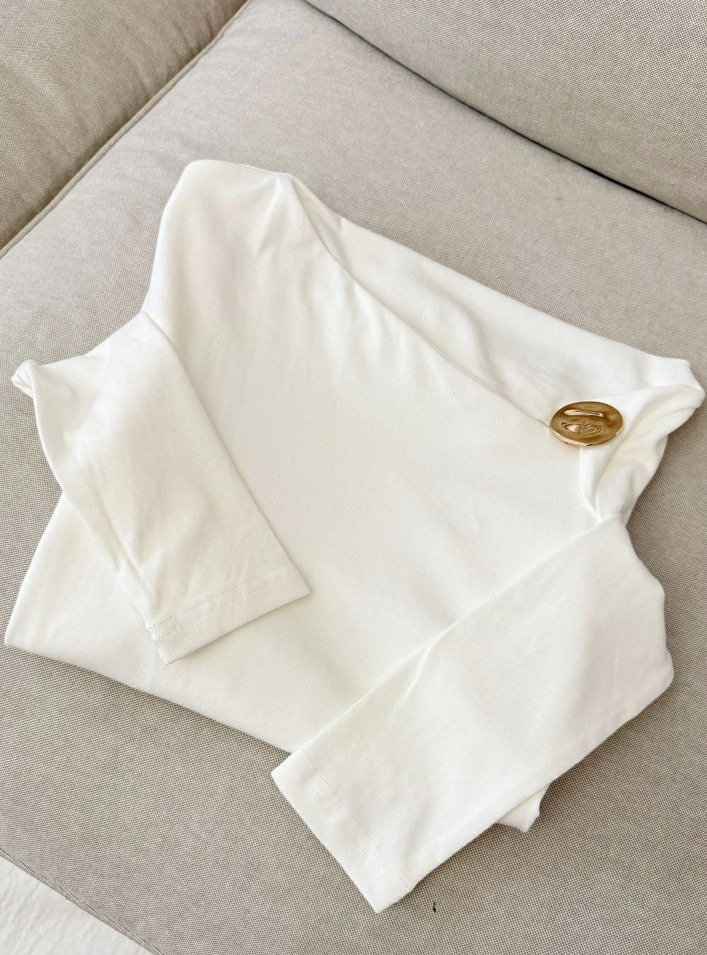 Camiseta ml cuello asimétrico