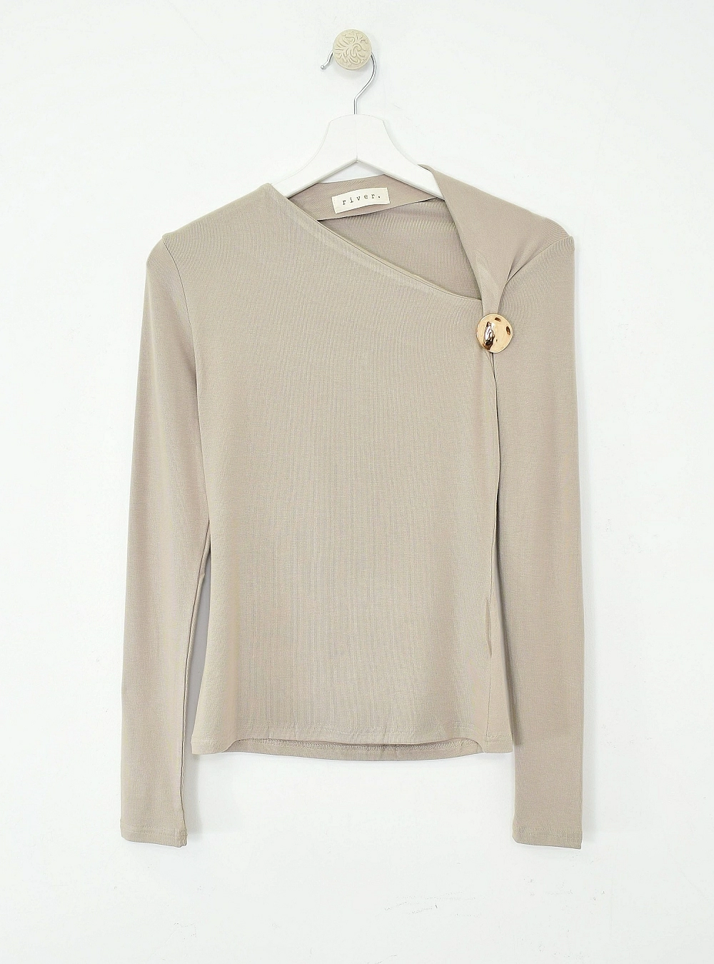 Camiseta ml cuello asimétrico