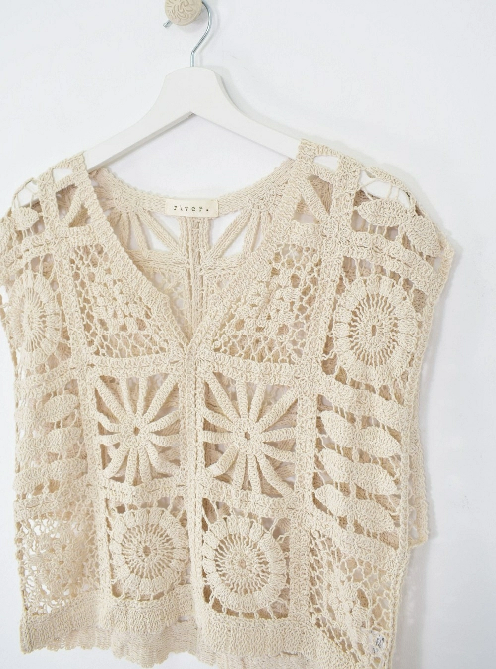 Chaleco crochet cuello V