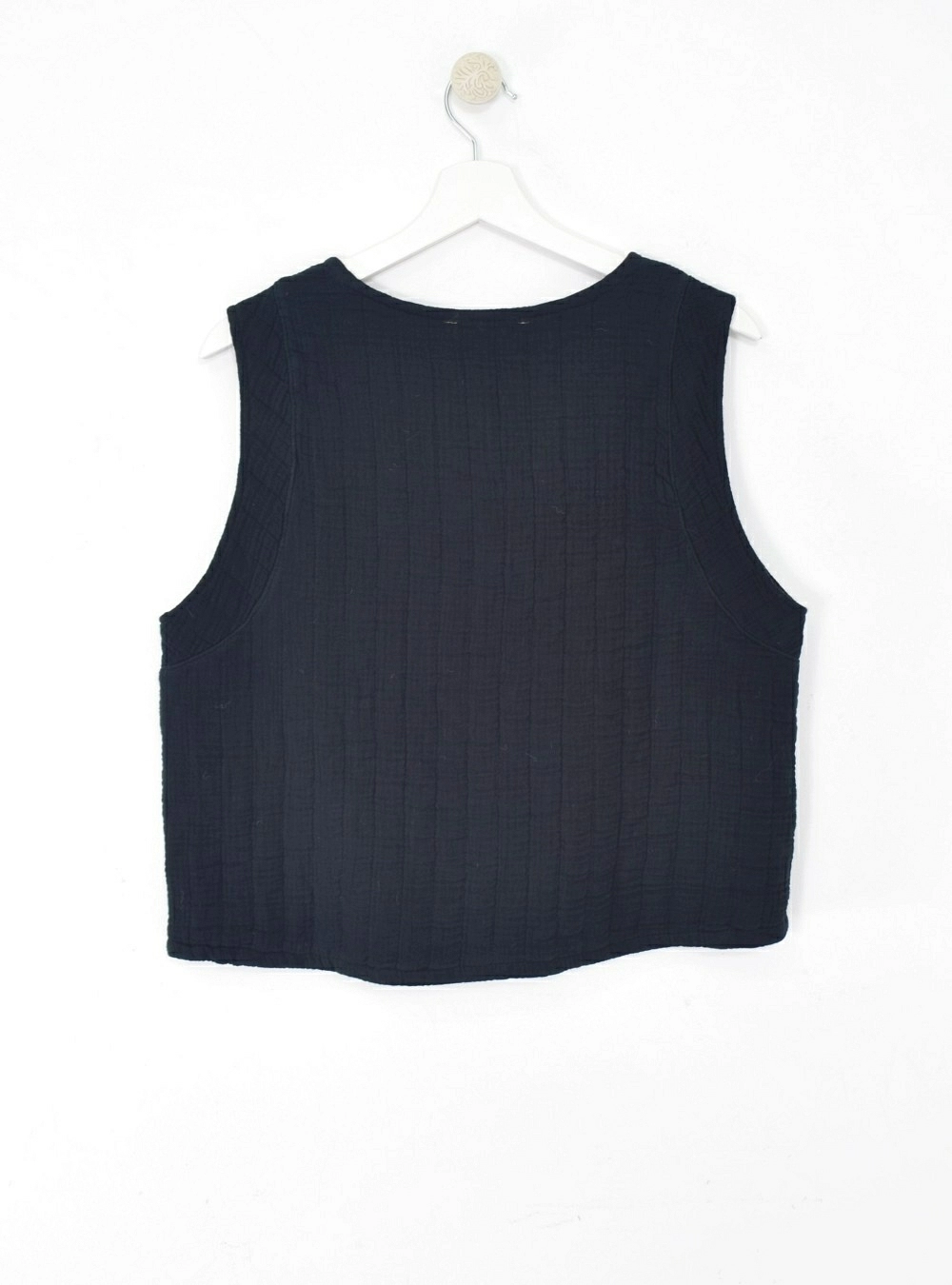 Chaleco lazos y tachas Chaleco lazos y tachas