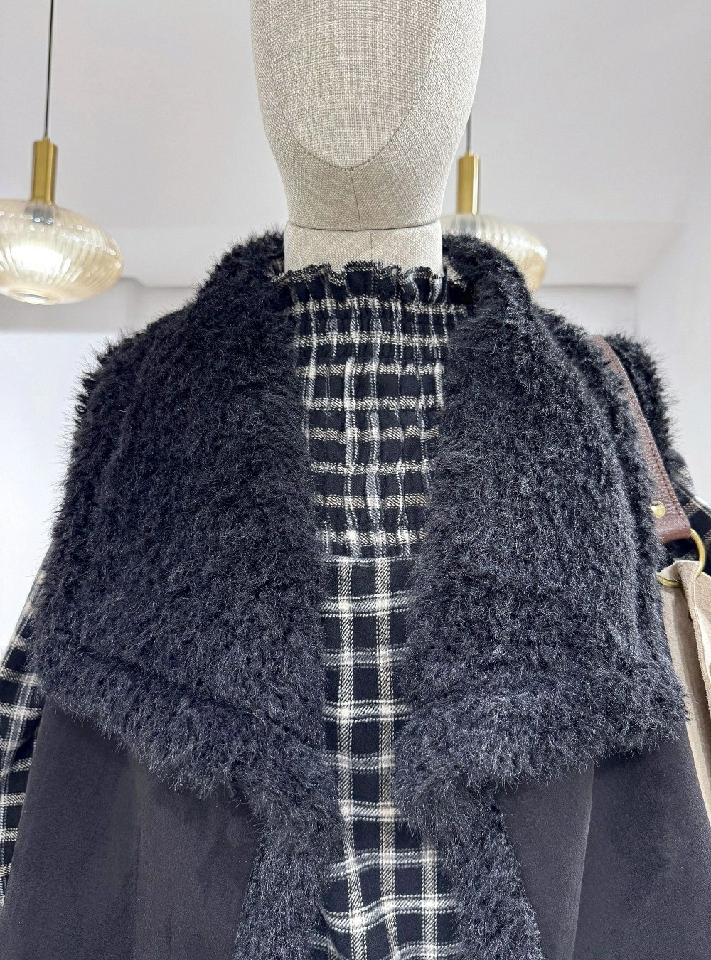 Chaleco pelo y antelina Chaleco pelo y antelina