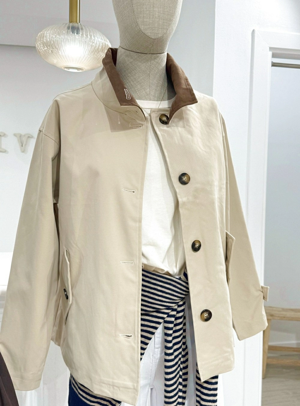 Chaqueta corta cuello antelina Chaqueta corta cuello antelina