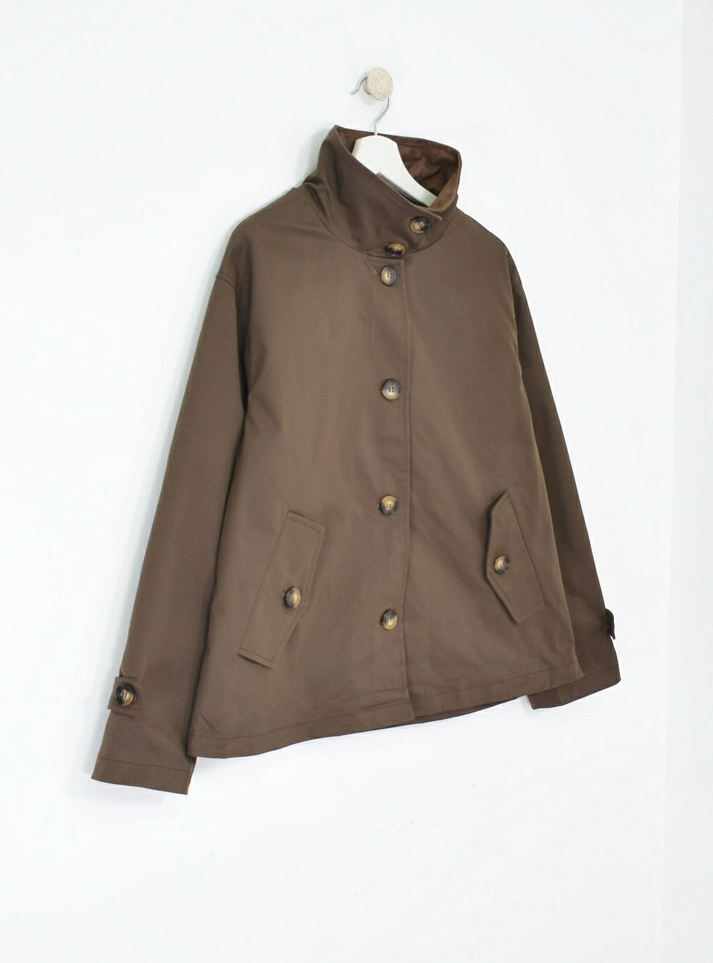 Chaqueta corta cuello antelina
