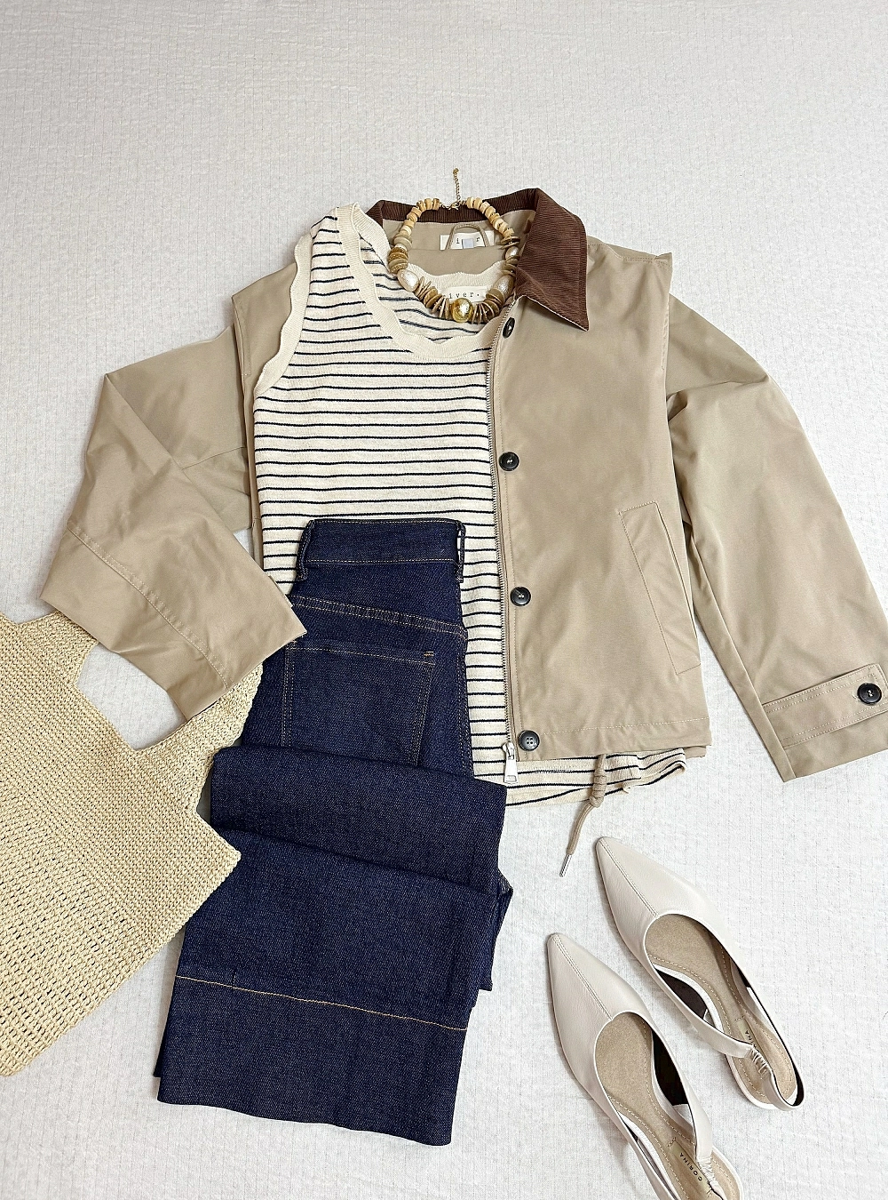 Chaqueta corta cuello pana