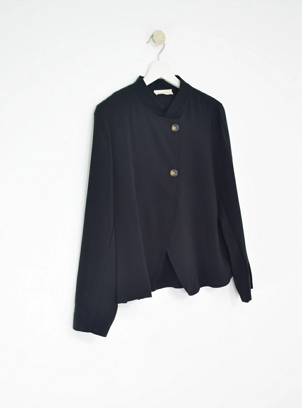 Chaqueta cruzada 2 botones Chaqueta cruzada 2 botones