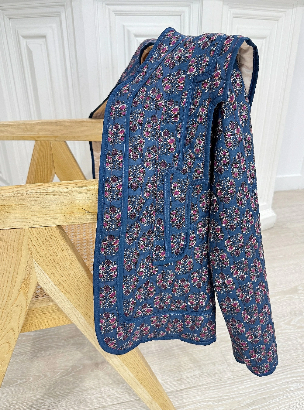 Chaqueta estampada bayas