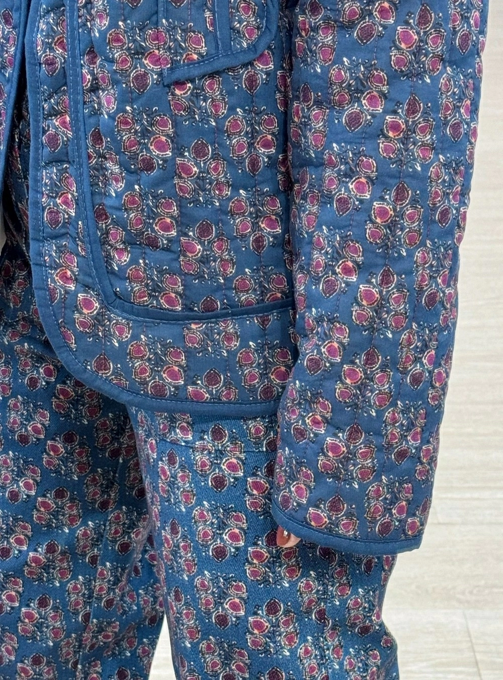 Chaqueta estampada bayas Chaqueta estampada bayas