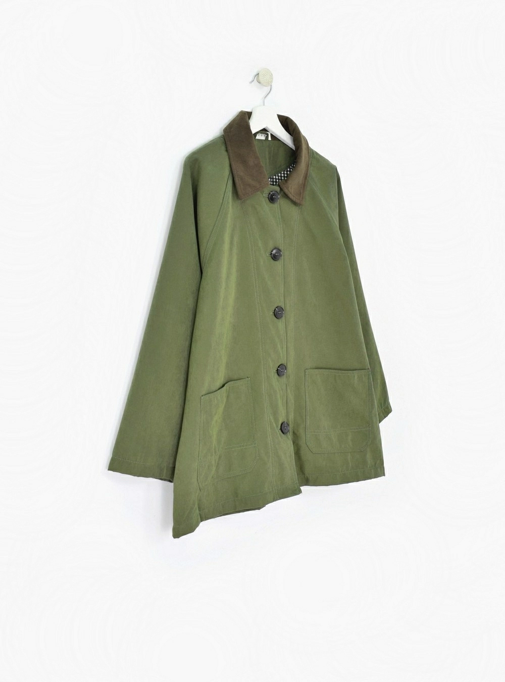 Chaqueta lisa cuello pana