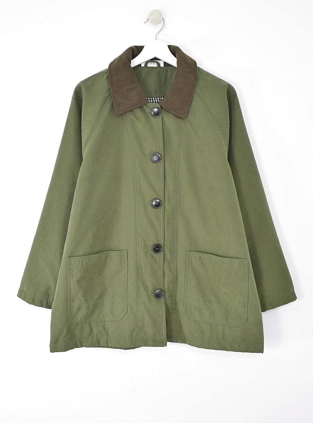 Chaqueta lisa cuello pana