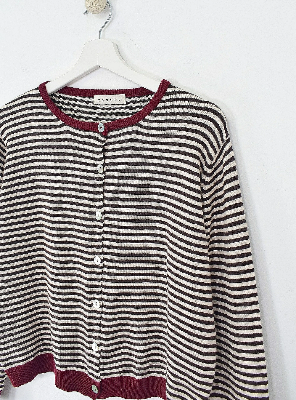 Chaqueta punto fine rayas bordes Chaqueta punto fine rayas bordes