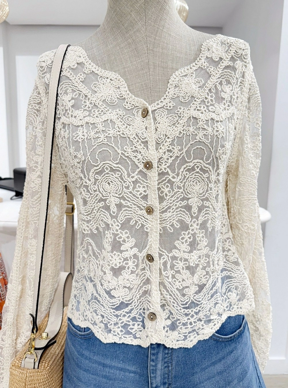 Chaqueta tul bordado