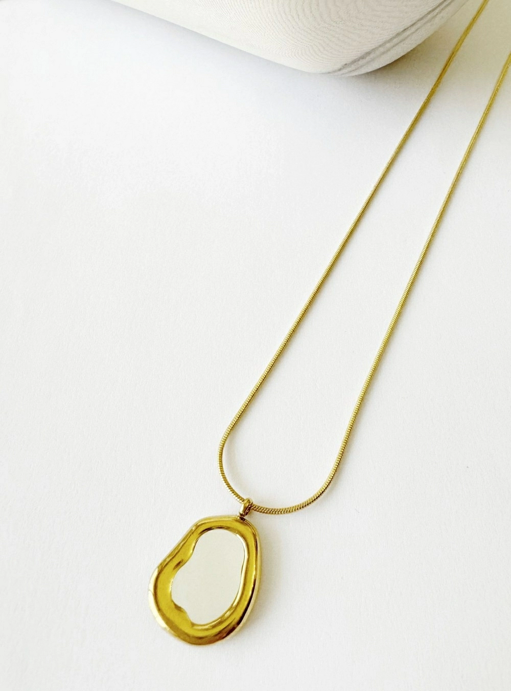Collar acero nacar