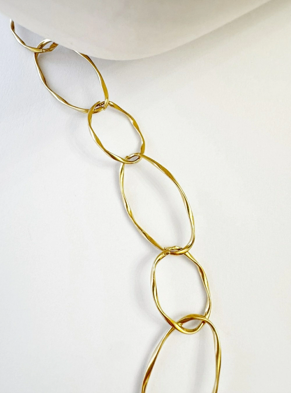 Collar eslabones rugosos