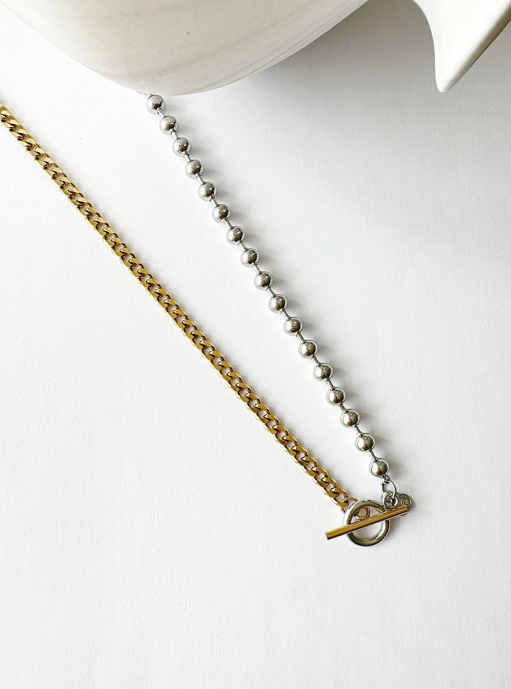 Collar silver and gold