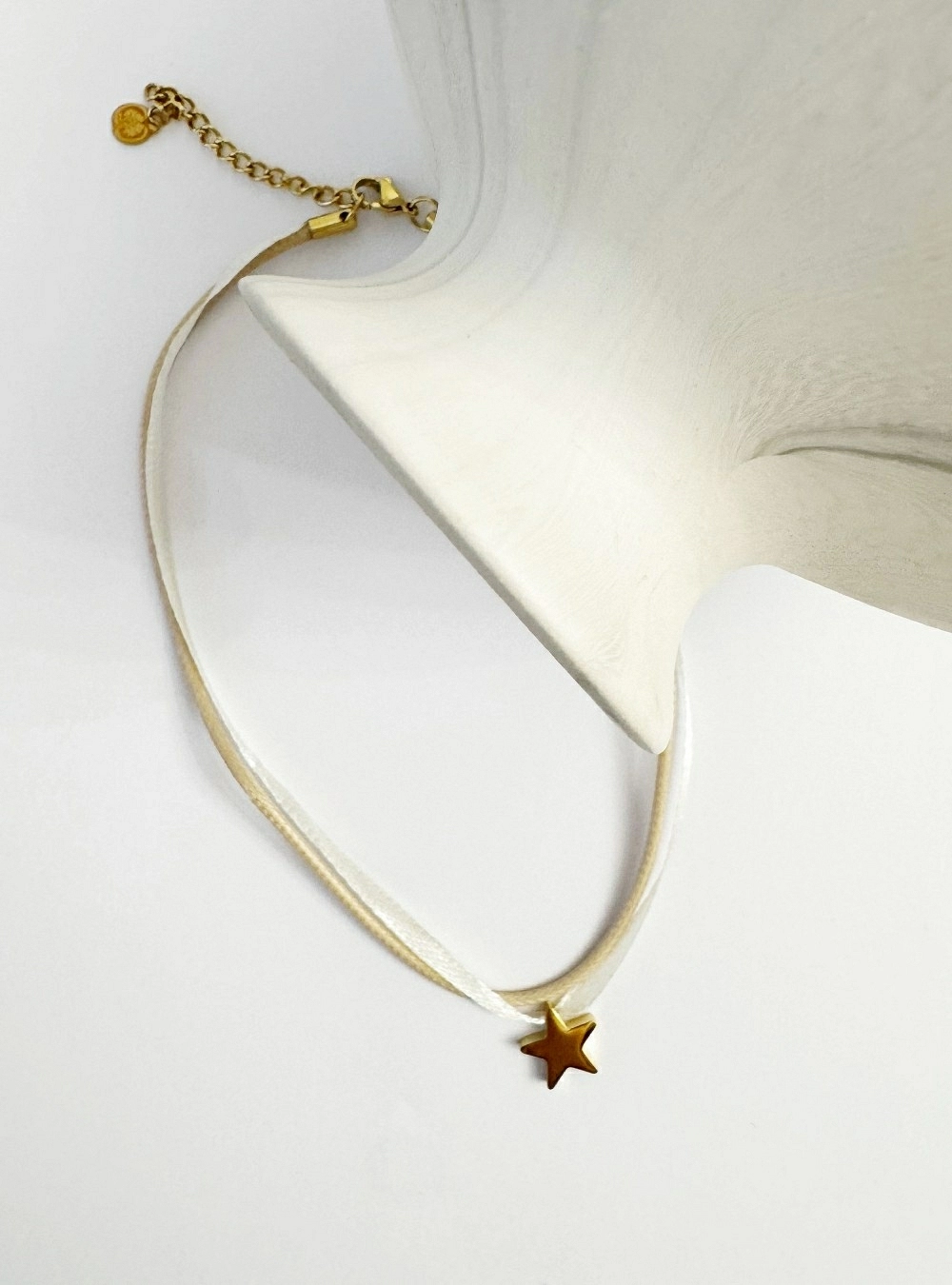 Collar tejido estrella