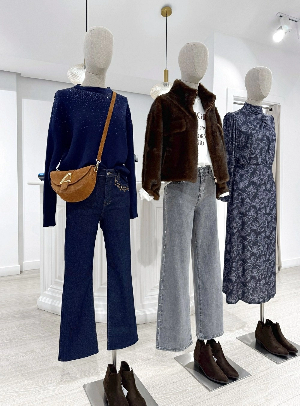 Jeans flare bordado
