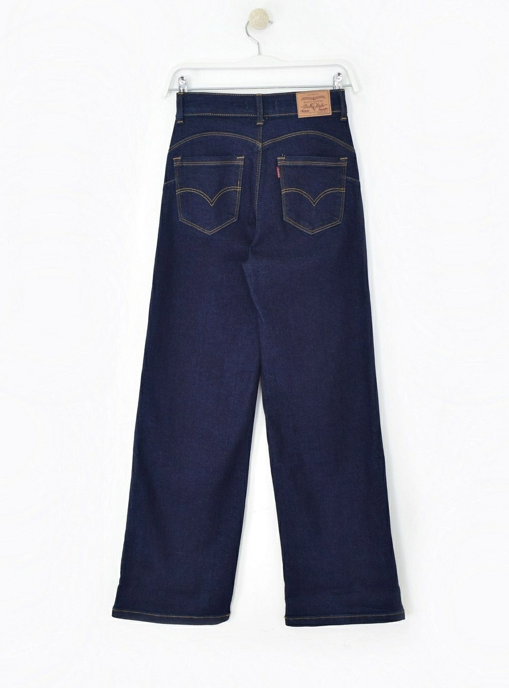 Jeans straight push up costura