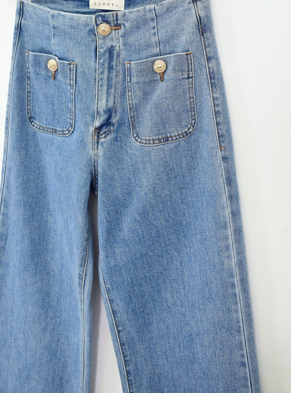 Jeans wide leg boton leon