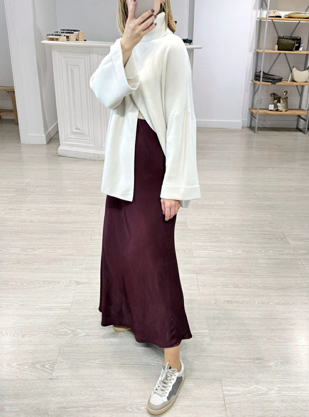 Jersey cuello alto y abertura